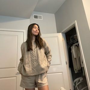 H&M sweater